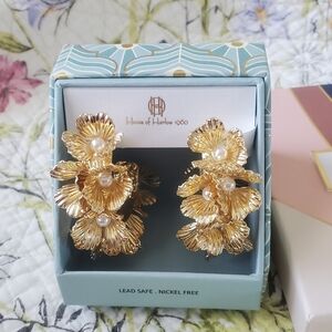 Avant Garde STATEMENT EARRINGS SET Pearl and Gold-toned Jewlery SET! - LEAD FREE